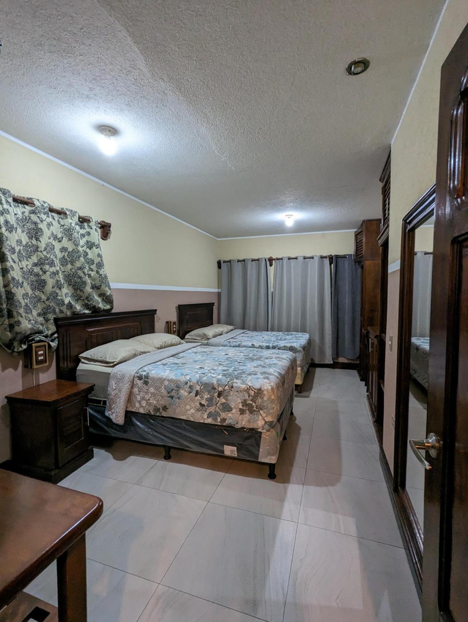 Апартаменти Casa Gonzalez Сантьяго-Атітлан Екстер'єр фото